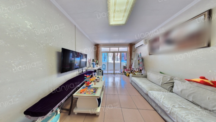 吐哈石油新村二手房实景图