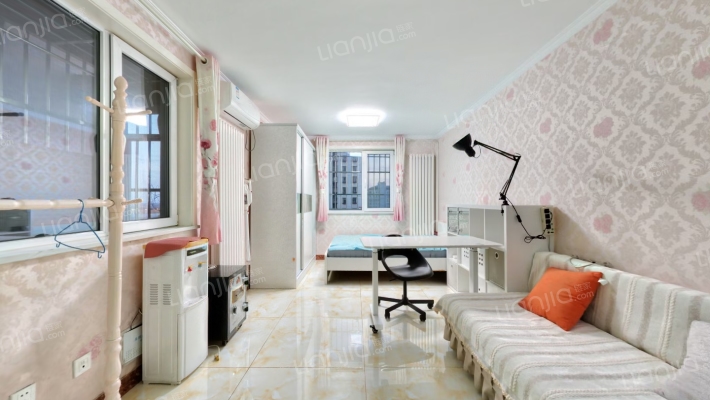 华远铭悦雅园二手房实景图