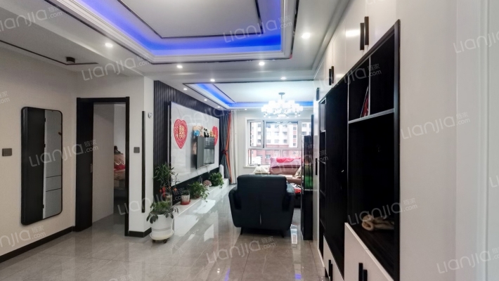 岭秀城三号院二手房实景图