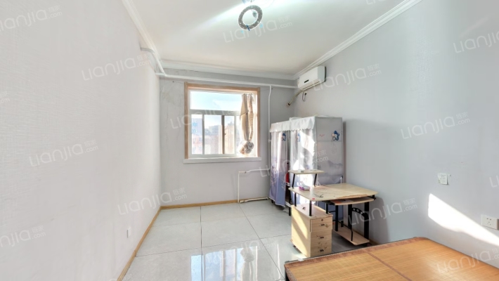 省安装公司宿舍二手房实景图