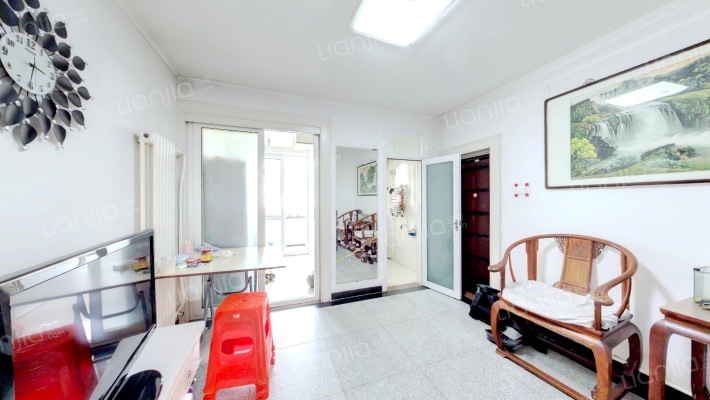 新兴南里二手房实景图