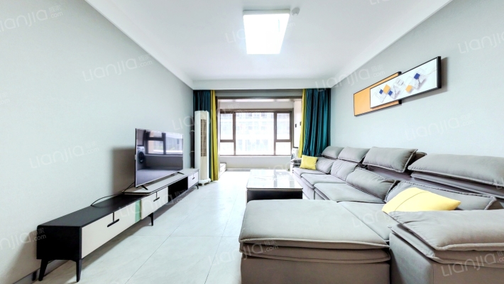 绿地IFC中央公馆B12区二手房实景图