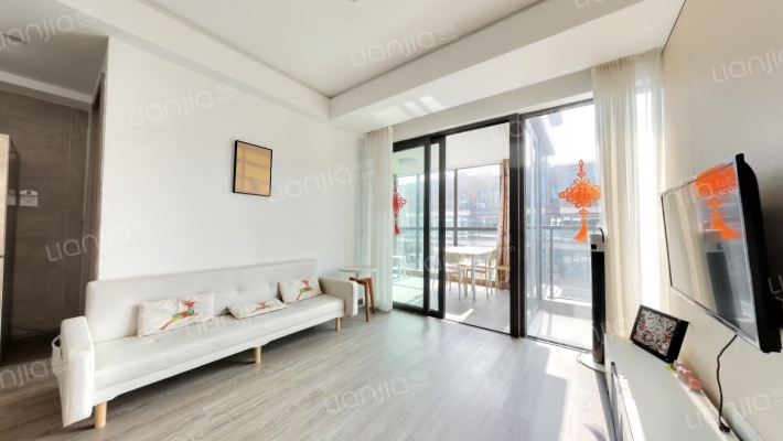 龙湖芳树晴川二手房实景图