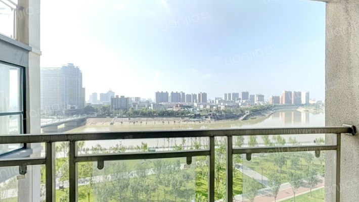 三川水岸二手房实景图