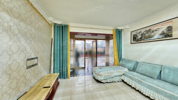 东方小区C区二手房实景图