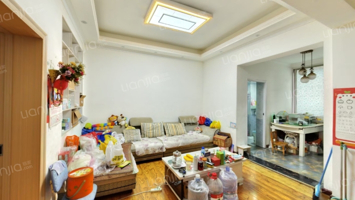 前进路燃料公司家属院二手房实景图