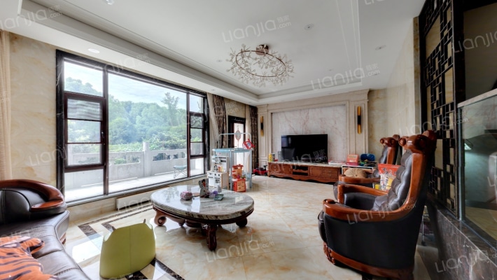 冠城大通珑湾二手房实景图