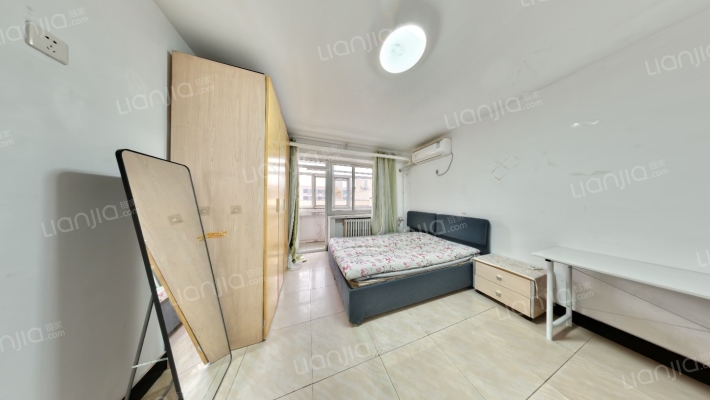 学院南路60号院二手房实景图