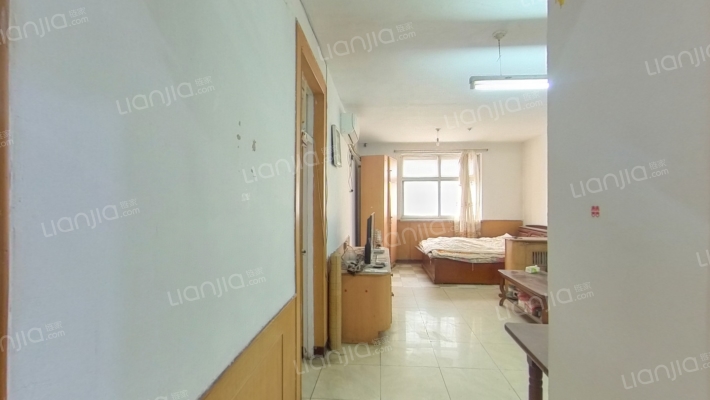 贸易街甲117号院二手房实景图