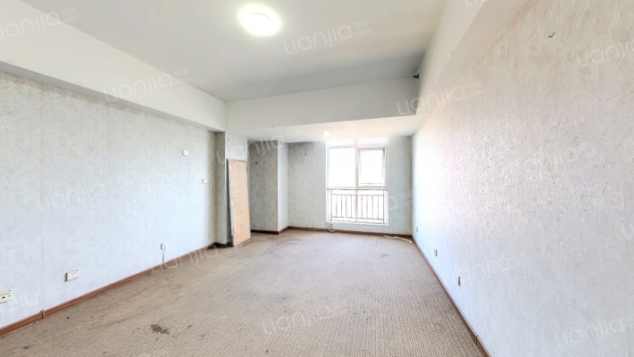 泰华金泰广场二手房实景图