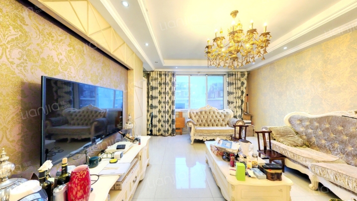 荷兰小镇东区二手房实景图