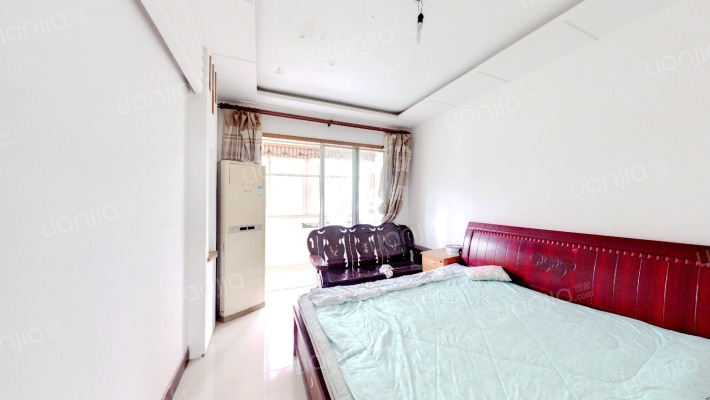 玉盘家园四区二手房实景图