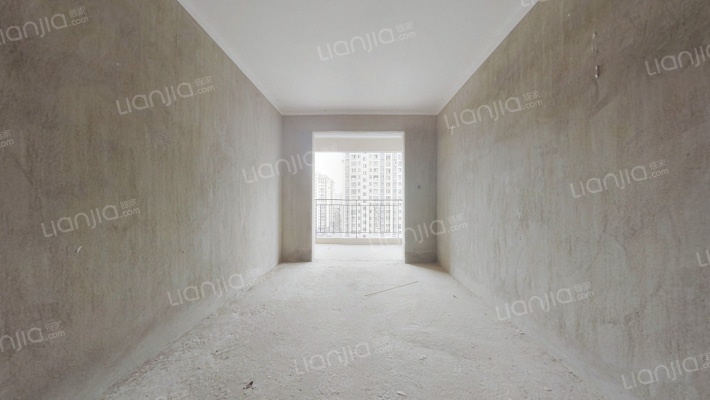 伴山蝶墅二手房实景图