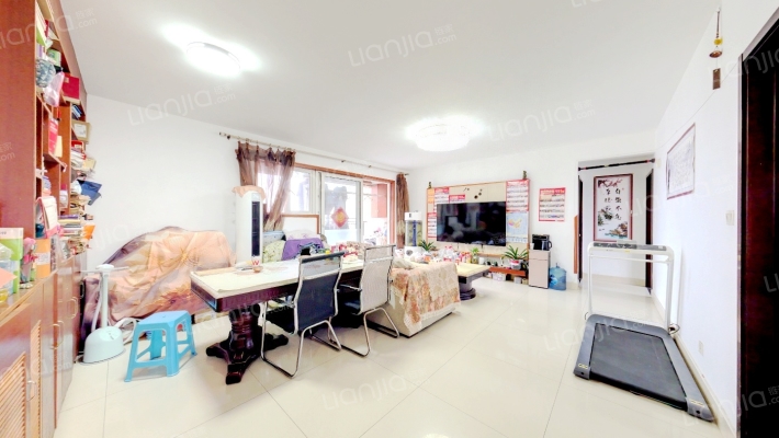 万科魅力之城三期二手房实景图