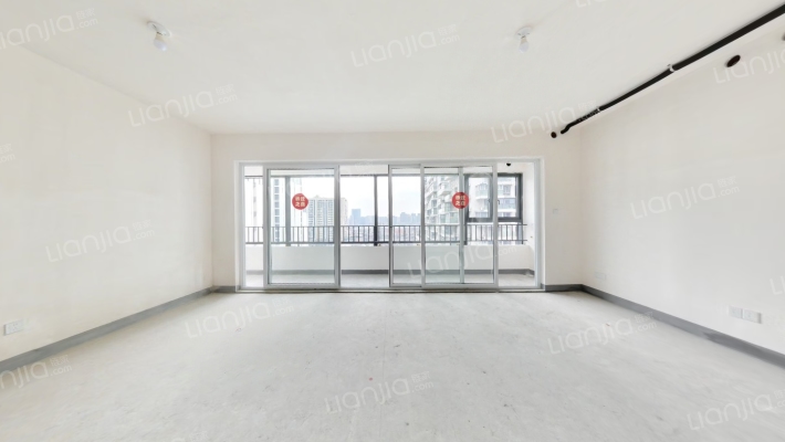 锦发广场锦江九悦北区二手房实景图