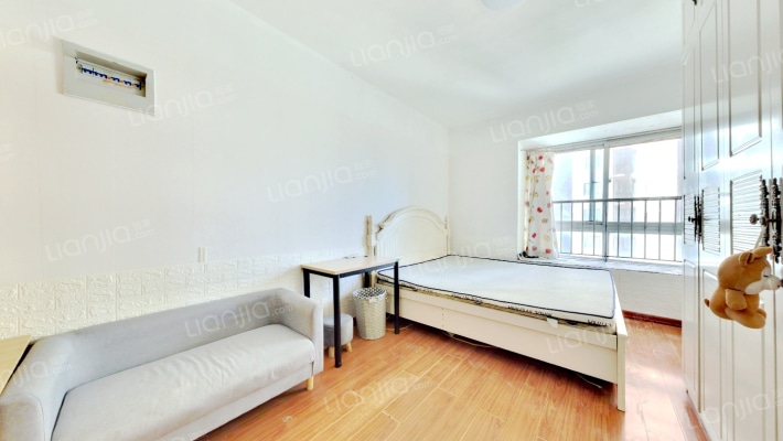 汇港新城二手房实景图