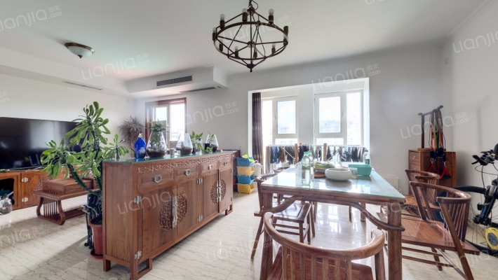 金地仰山东区二手房实景图