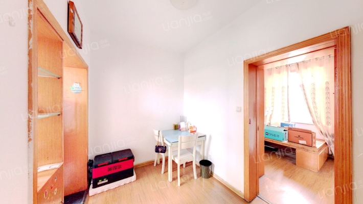 鹊桥小区一村二手房实景图