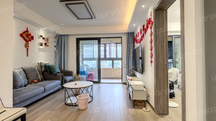 金轮水映华庭二手房实景图