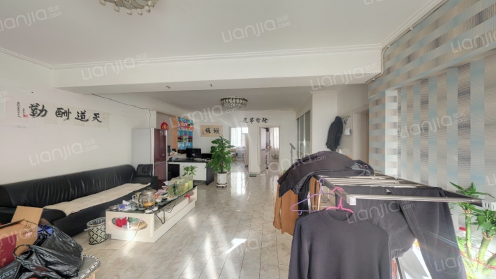 团山花园二手房实景图