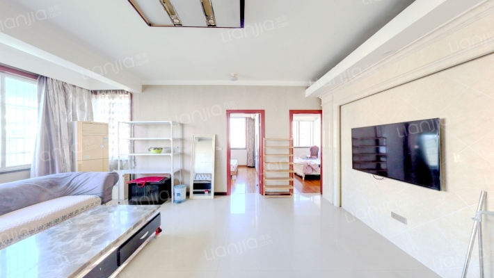 龙浦路二手房实景图