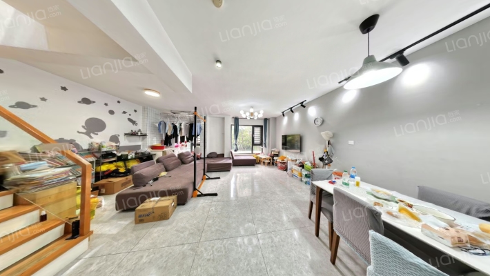 龙湖春江郦城一期二手房实景图