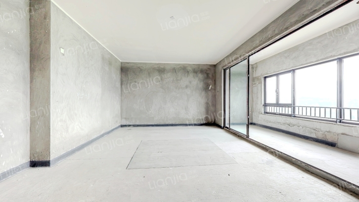 鲁能泰山7号二街区二手房实景图