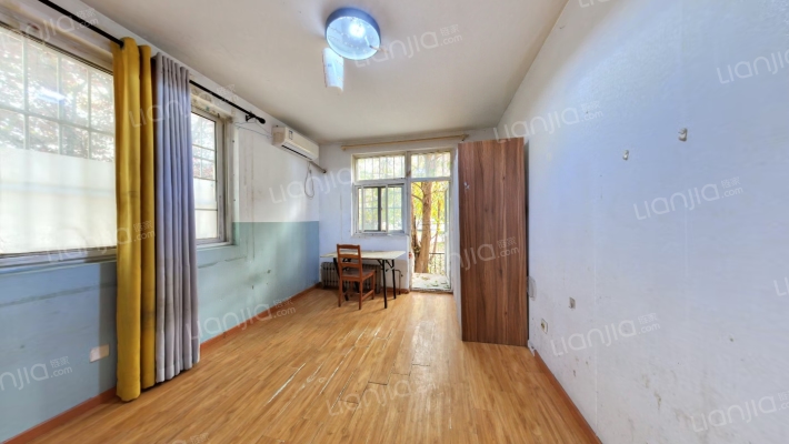 旗舰凯旋二三期二手房实景图