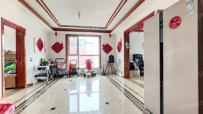 龙居文苑二手房实景图