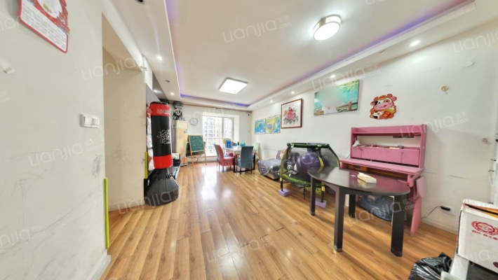 橙郡三期二手房实景图