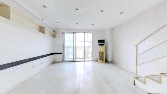 长发蜂巢二手房实景图