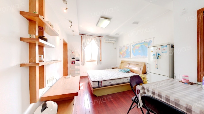 察哈尔路十二新村二手房实景图