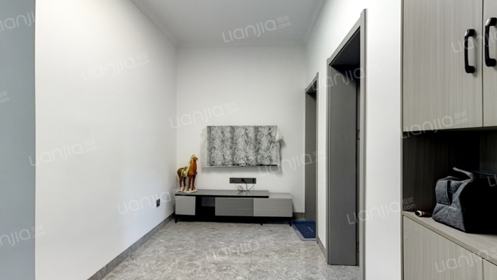 岳阳市长途电信线路局螺丝港宿舍区二手房实景图