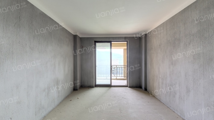 马尔贝拉度假城二手房实景图