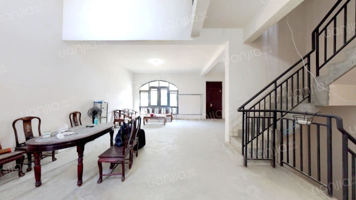 正荣国领二手房实景图