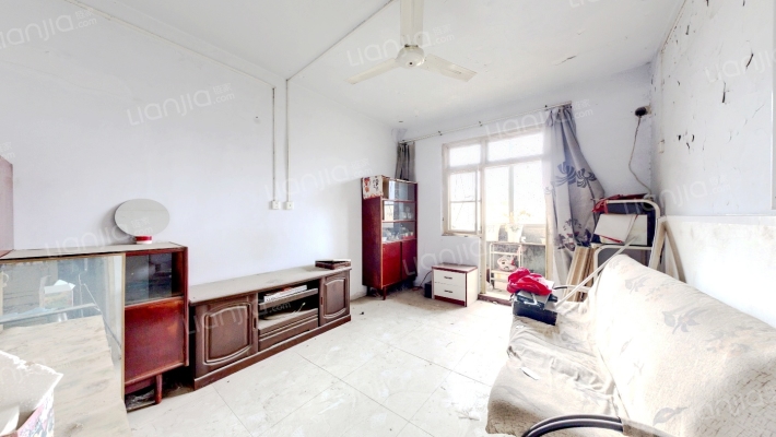 伏牛路139号二手房实景图