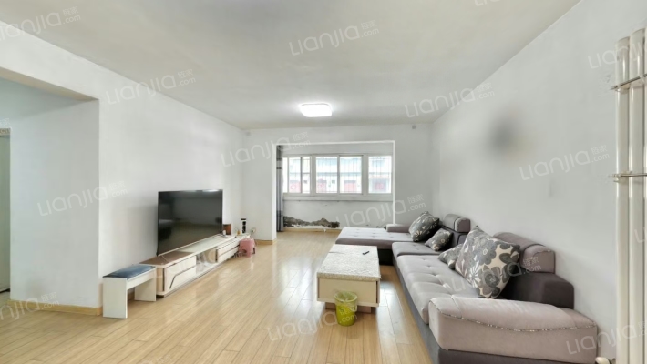 纪检委家属院二手房实景图