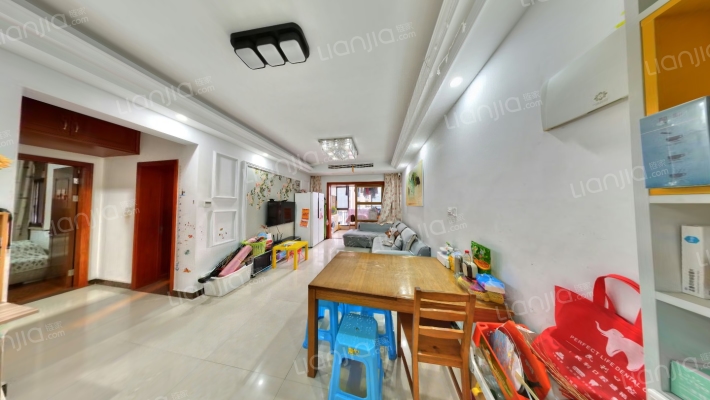 贝利栖溪望府二手房实景图