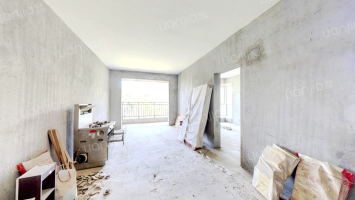 颐澜湾小区二手房实景图