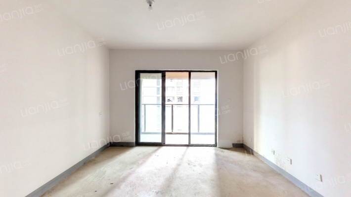 吾悦华府二手房实景图