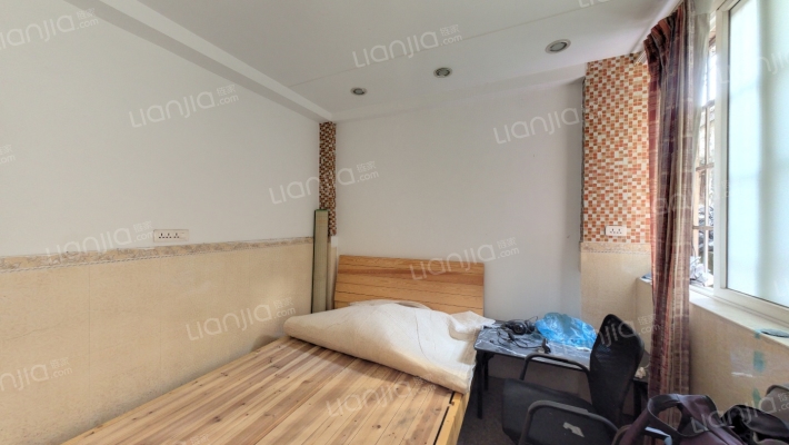 西公廨二手房实景图