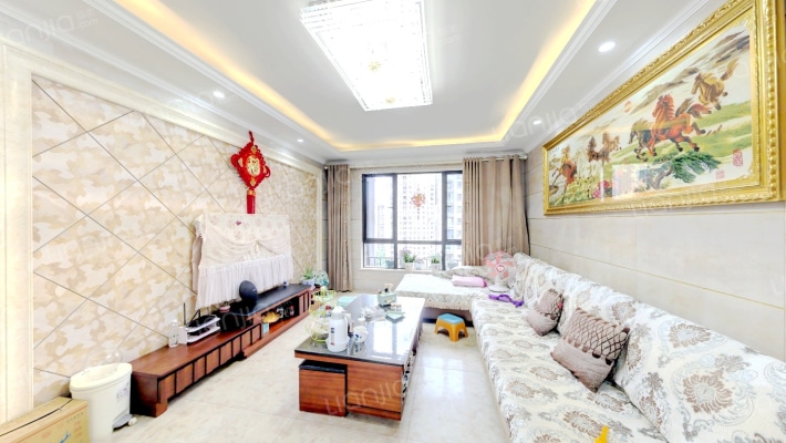 金色湖畔二手房实景图