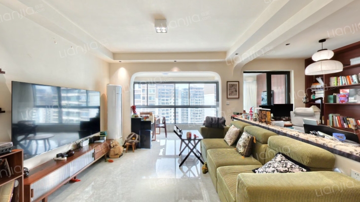 五象澜庭府沁苑二手房实景图