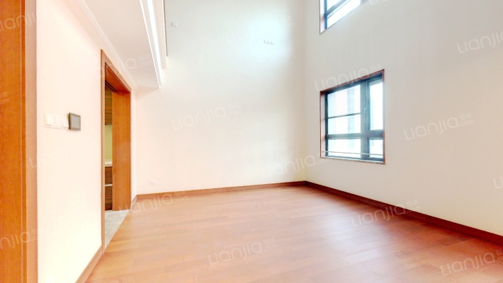 曼悦裕沁轩二手房实景图