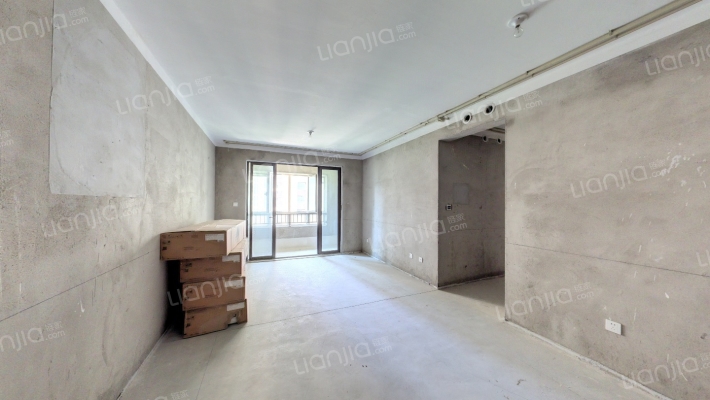 信达公园里三期二手房实景图