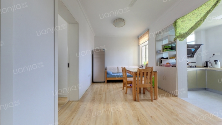 百货新村二手房实景图