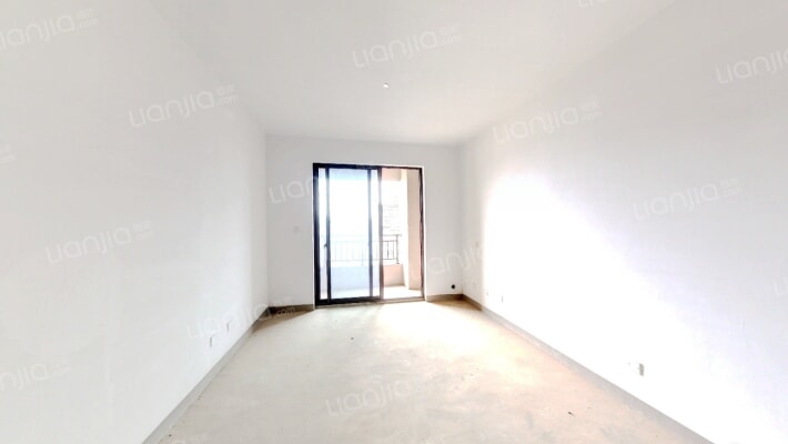 绿地国际博览城二期博伟二手房实景图