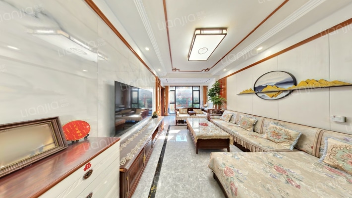 海信珠山小镇二期格林二手房实景图