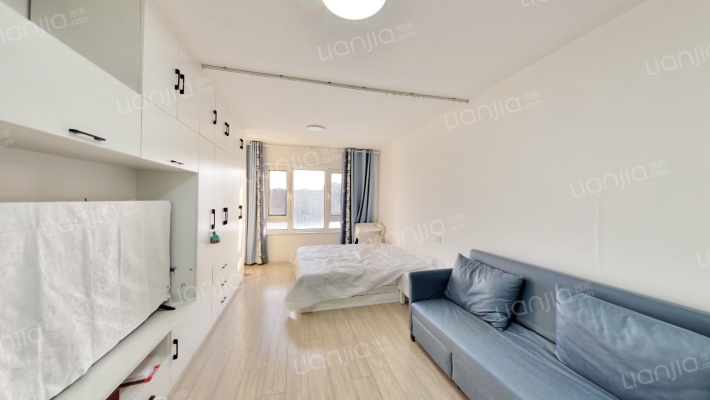 翡翠公园三期二手房实景图