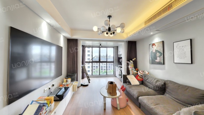 圳秀国际•金湖湾二手房实景图